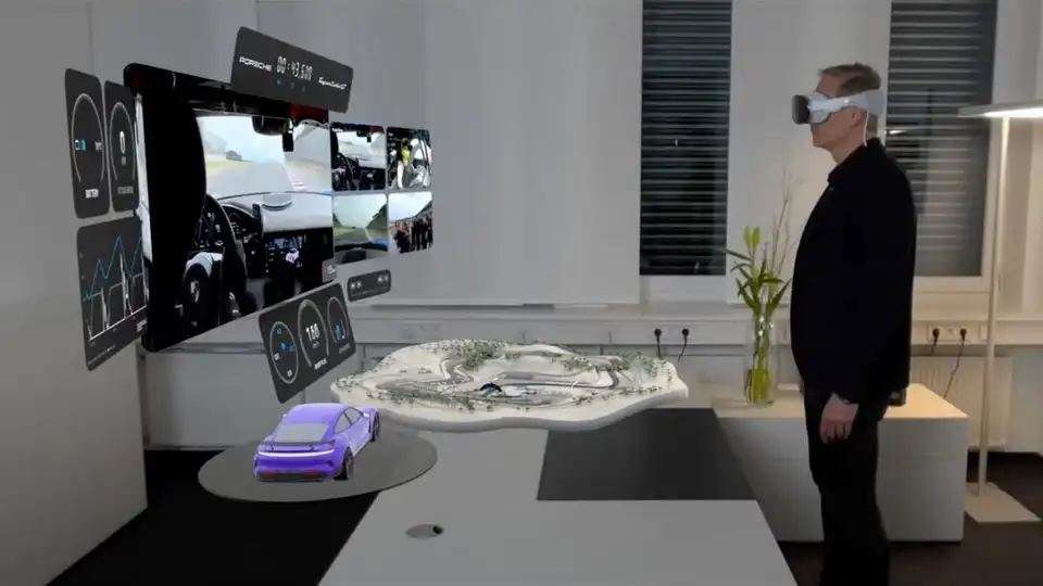 Тим Кук и Porsche представляют будущее автогонок с Apple Vision Pro
